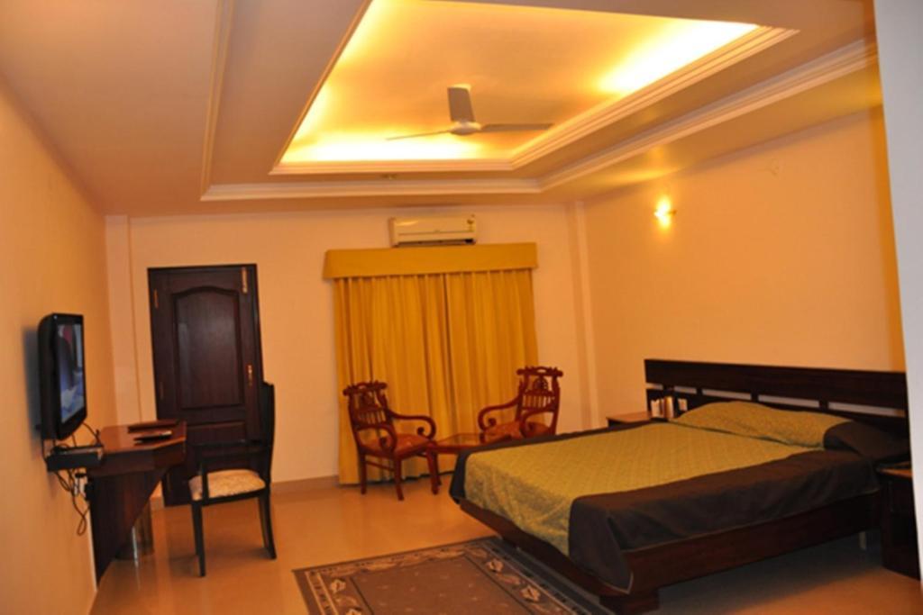 Hotel The Grand Raj Palampur Room photo