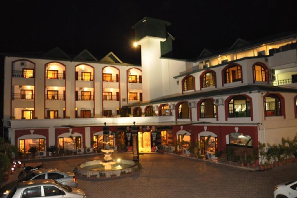 Hotel The Grand Raj Palampur Exterior photo