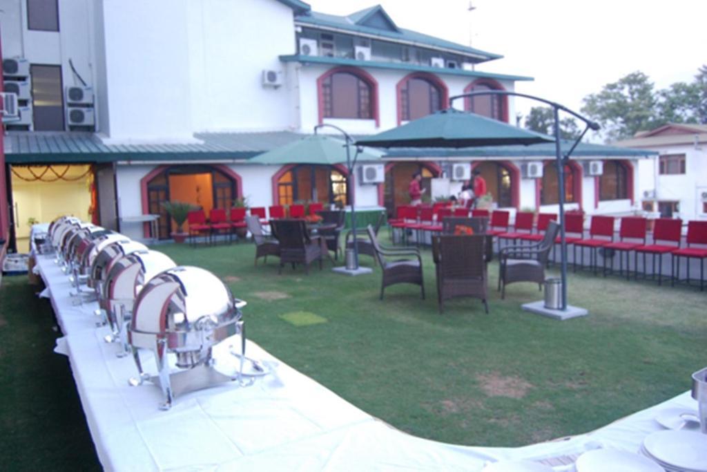 Hotel The Grand Raj Palampur Exterior photo